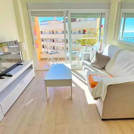 Great On The Beachfront In The Center Of