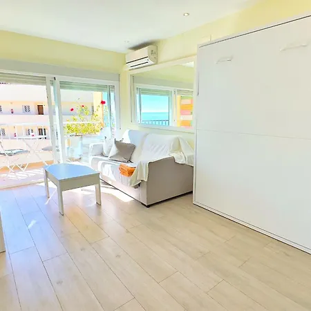 Apartment Great On The Beachfront In The Center Of Marbella